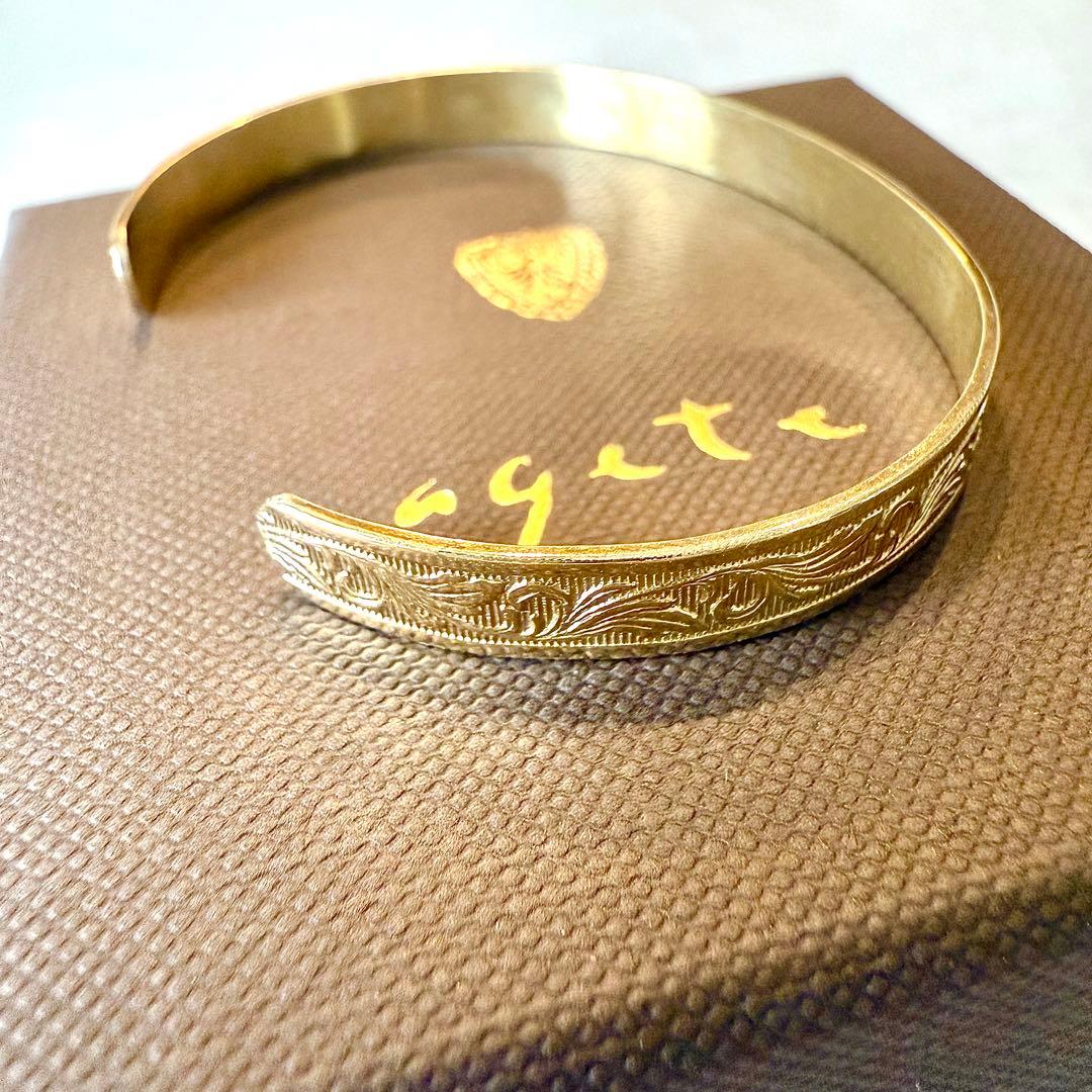 【美品】agete レリーフ入りバングル シルバー ゴールドメッキ