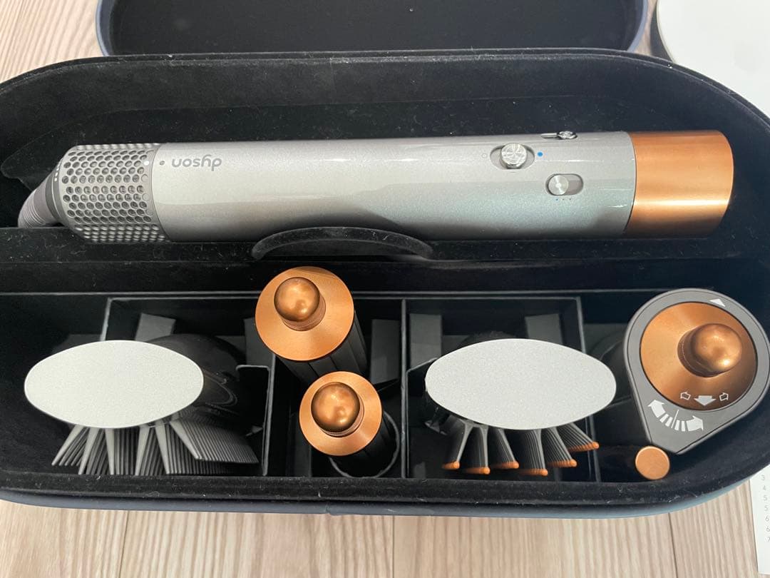 ダイソン エアラップ Complete HS05