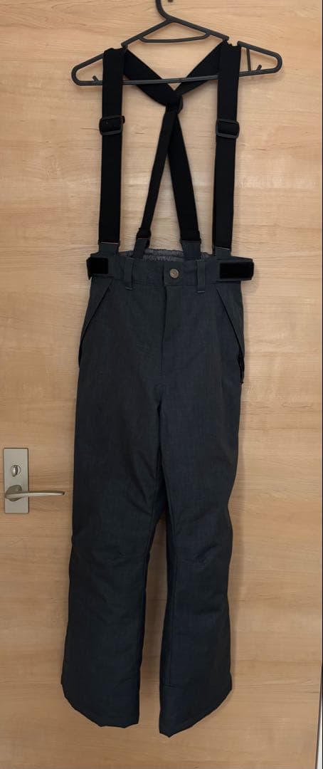 子ども用スキーウェア ホワイト/グレー　150サイズ　新品未使用