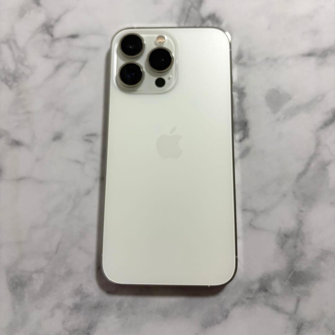 【極美品】iPhone 13 Pro (シルバー) 128GB SIMフリー