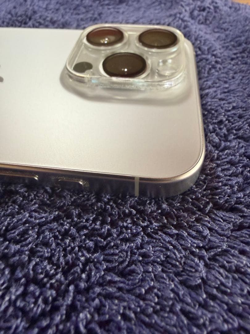 極美品　Apple iPhone 15Pro 本体