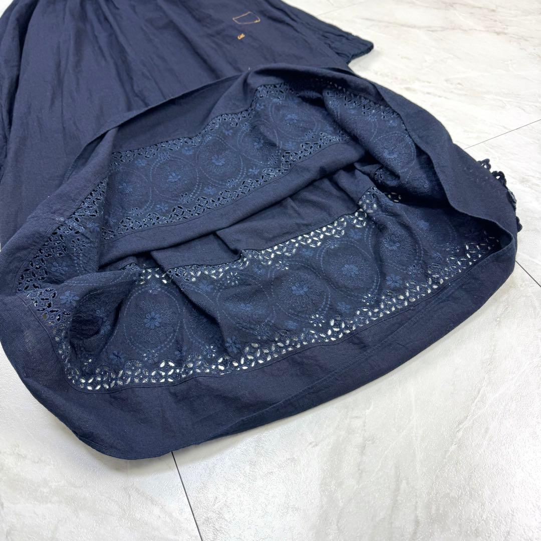 極美品 45R カットワークのチロルドレス インディゴ ロングワンピース