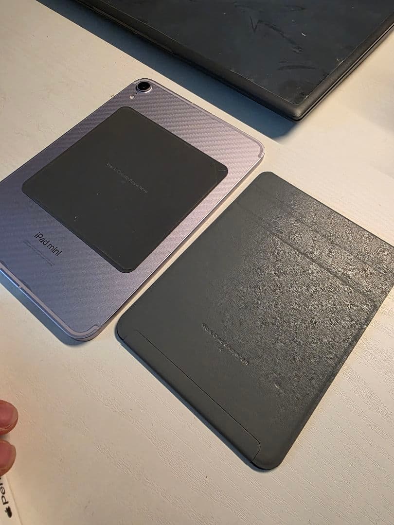 Apple iPad mini (A17 Pro) 本体