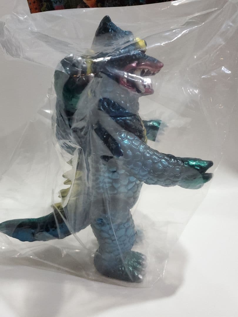 M*読様 Marmit マーミット スカルヘッドバット パチ怪獣 ソフビ　4本腕