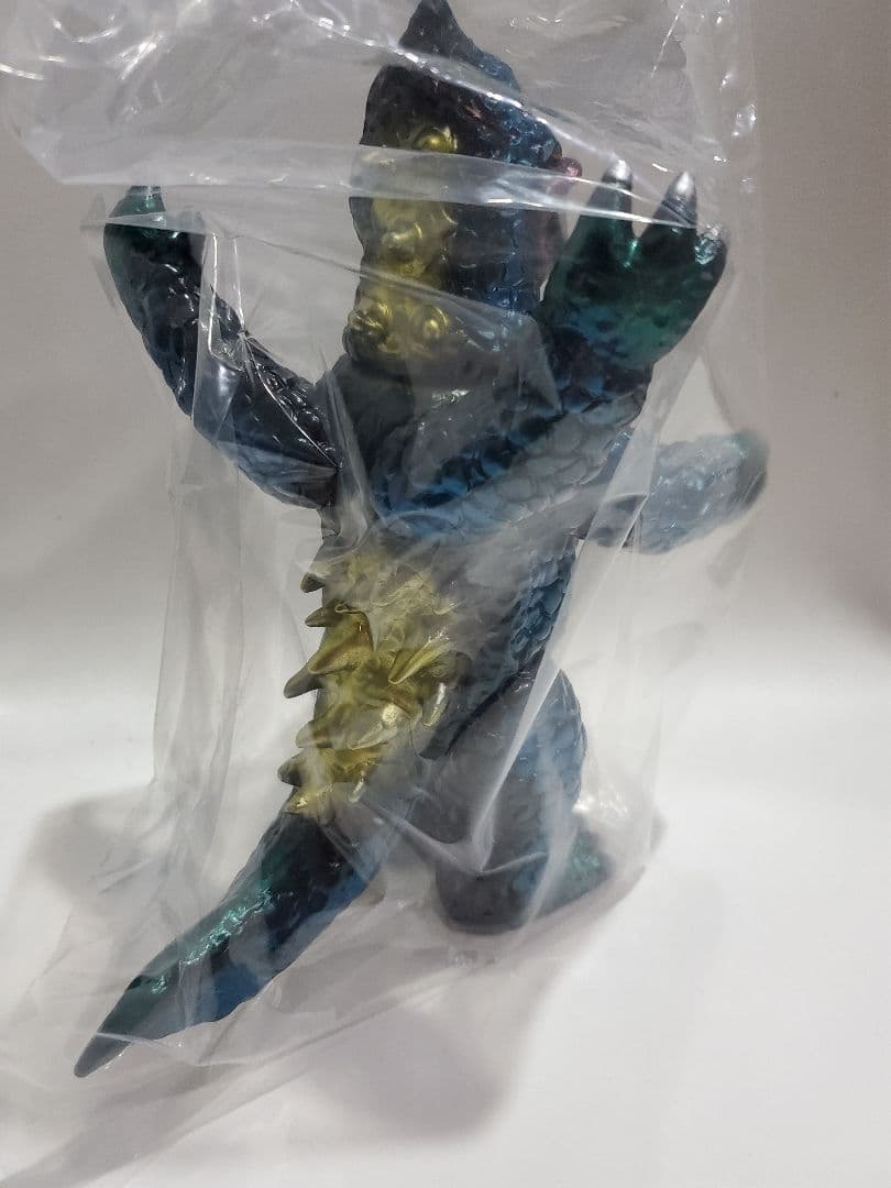 M*読様 Marmit マーミット スカルヘッドバット パチ怪獣 ソフビ　4本腕