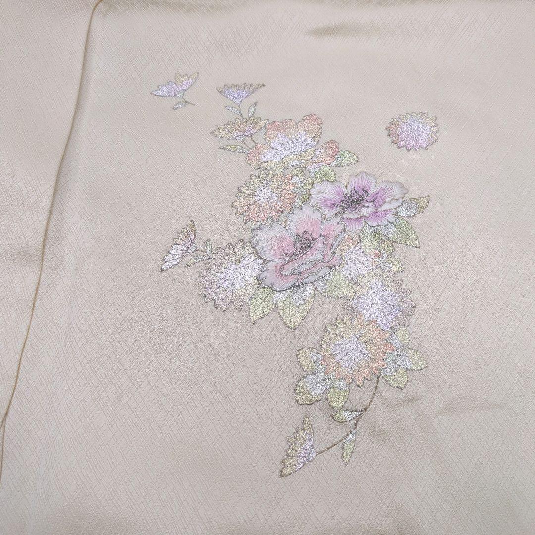 【正絹　袷附下げ】クリーム地に刺繍・箔のせ　163㎝前後　セミフォーマル　305