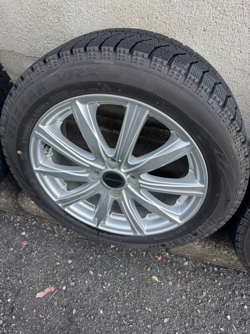 コンパクトカー‼️ブリヂストン‼️16インチ‼️スタッドレスタイヤ‼️2020年製バリ山