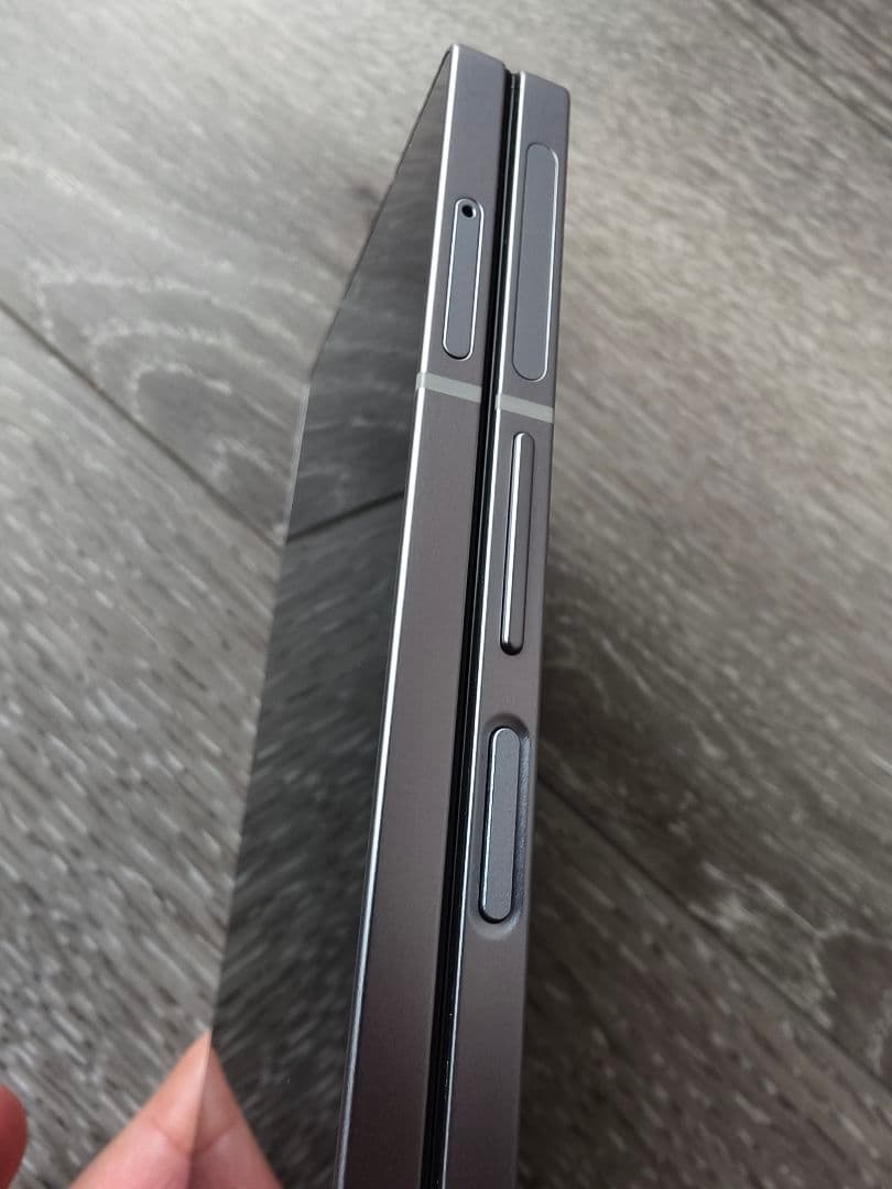 ジ*ン様 【ほぼ未使用】SIMフリー Samsung Galaxy Z Fold