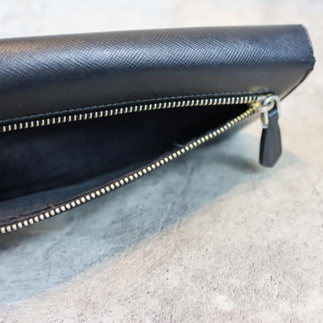 PRADA（プラダ） ロゴプレート 長財布 メンズ レディース