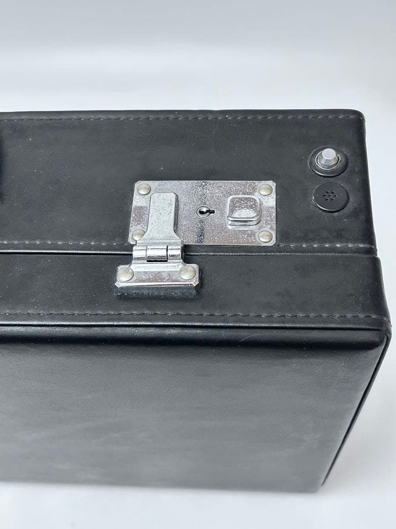 は*ん様 クラウンRX-9800 レトロラジカセ アタッシュケース型 ジャンク