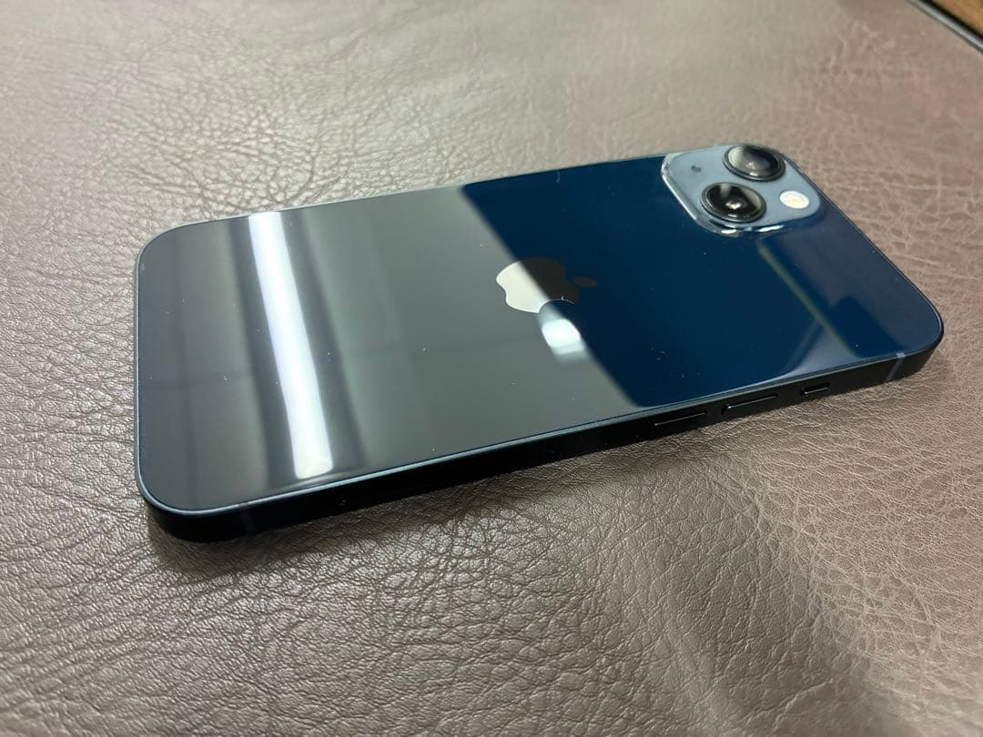 Apple iPhone 13 ブラック 本体　128GB