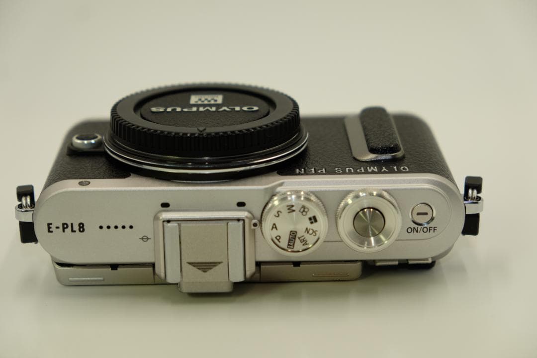 美品　OLYMPUS PEN E-PL8 ダブルレンズKIT メーカメンテ済