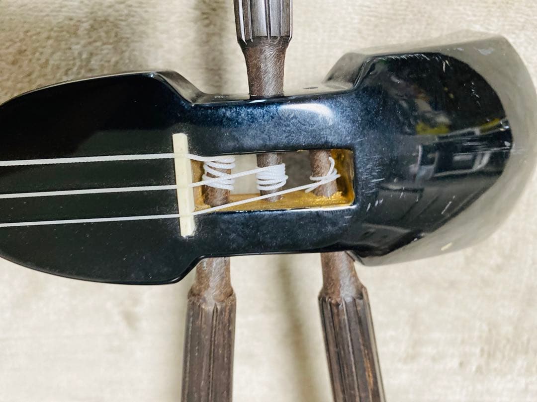 ヘビの皮模様 三線 3弦