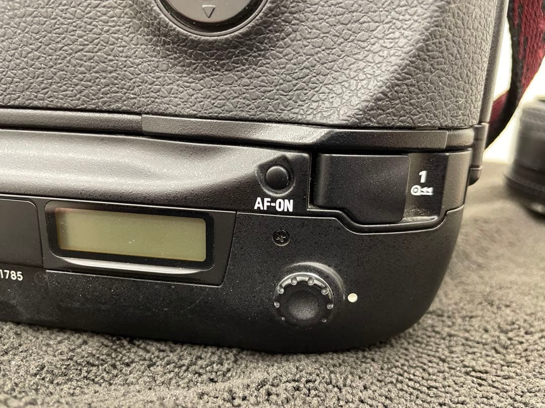 Nikon F5 フィルム一眼レフカメラ