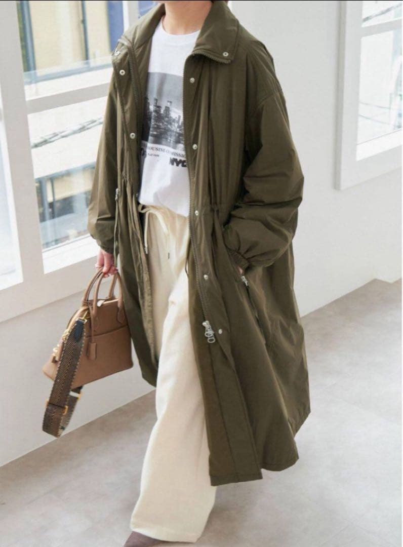 新品タグ付 Spick and Span 撥水パディングコート カーキ 36