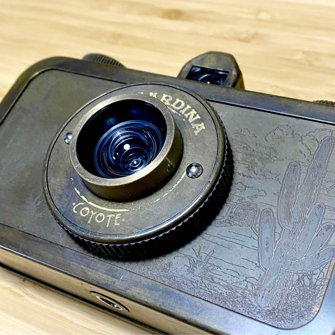 【希少】La Sardina Camera and Flash Coyote