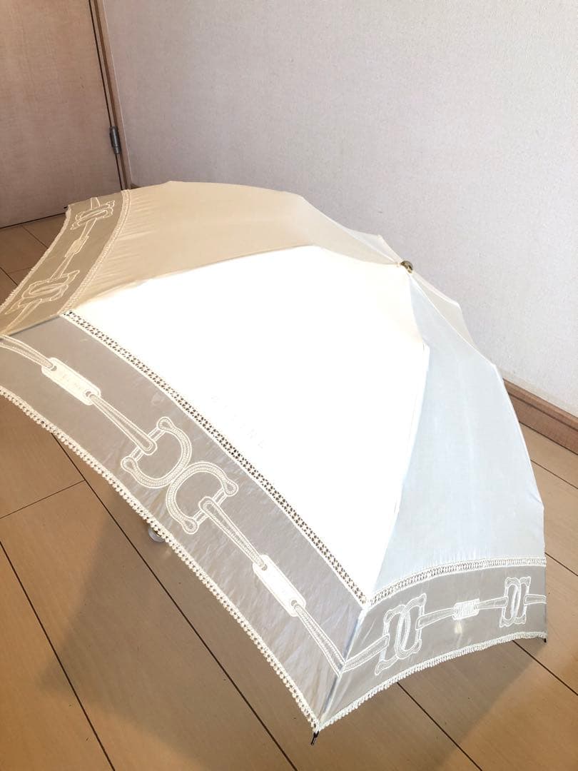 希少美品人気デザイン　CELINE日傘　 縁チュール感透かしマカダム柄