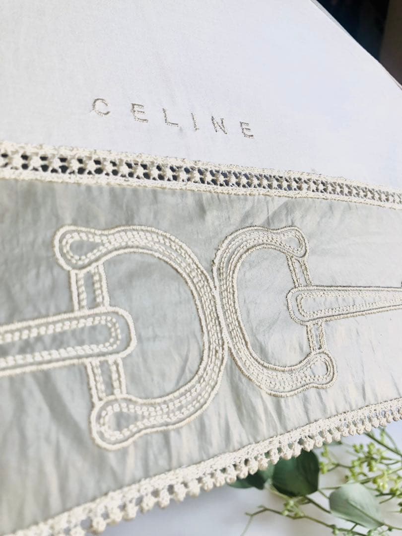 希少美品人気デザイン　CELINE日傘　 縁チュール感透かしマカダム柄