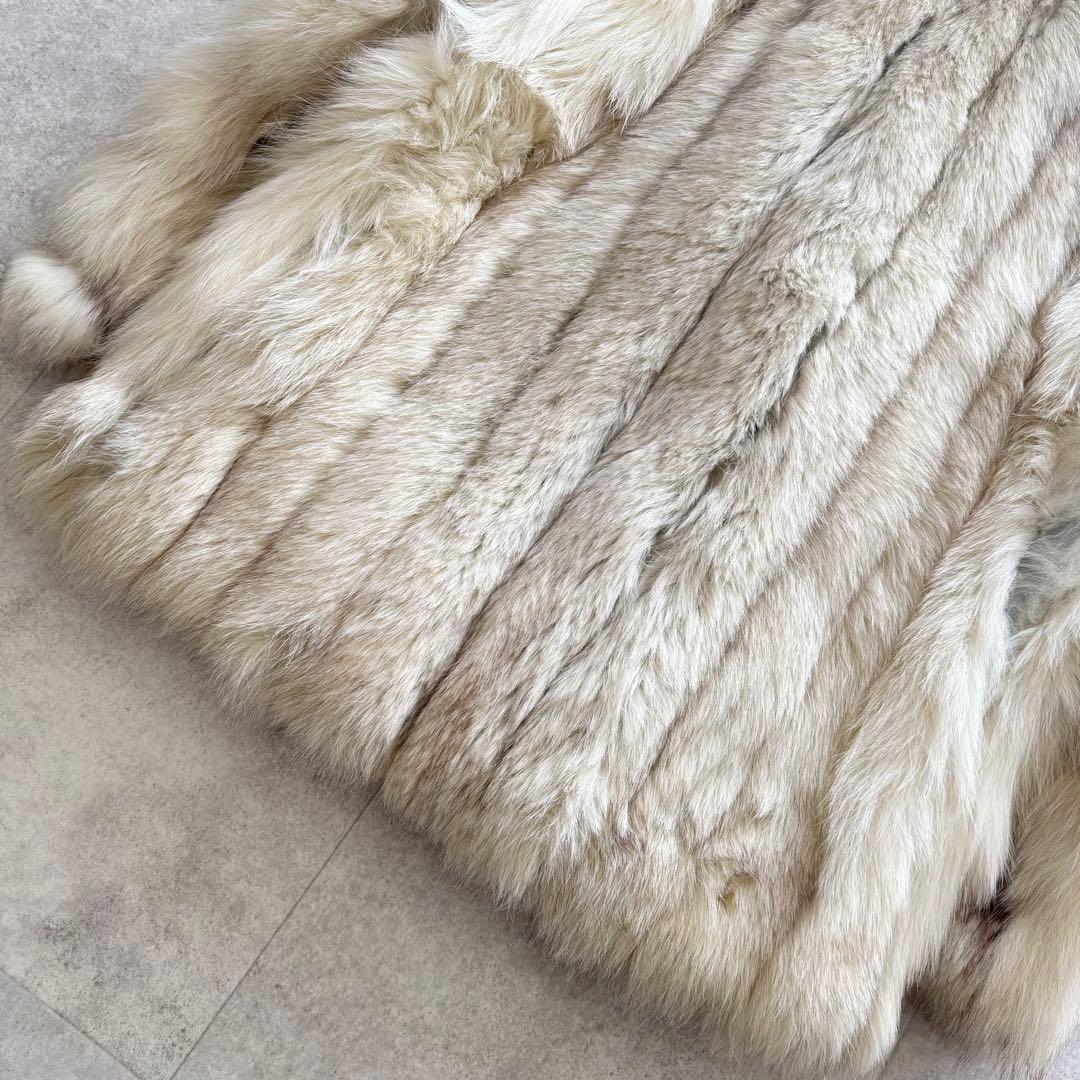 サガフォックス　銀サガ　フォックスファー100％　最高級毛皮　ホワイト系　11号