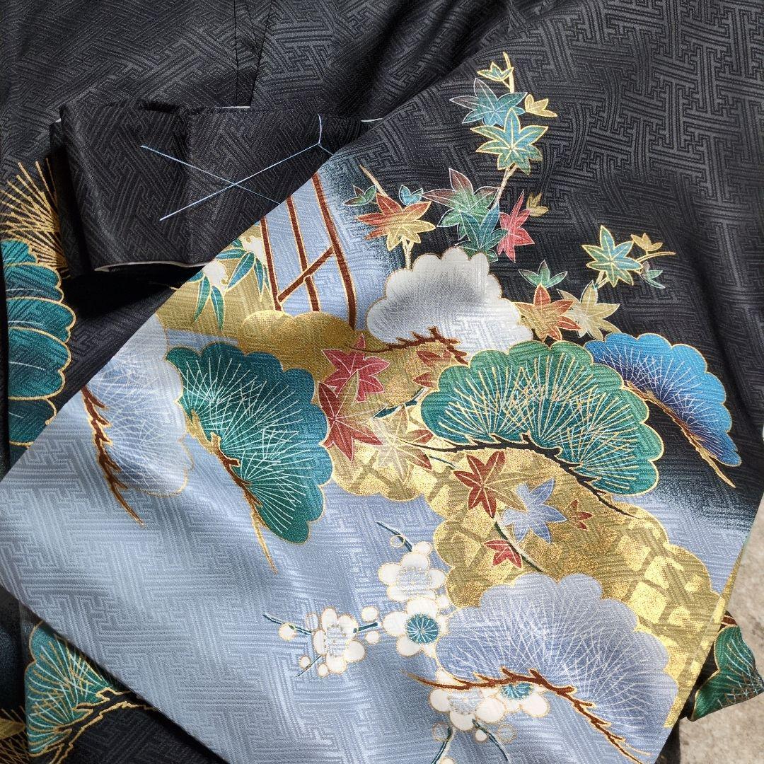 【新品】お宮参り用　掛け着　黒地に華やかな絵柄の着物　お祝い着