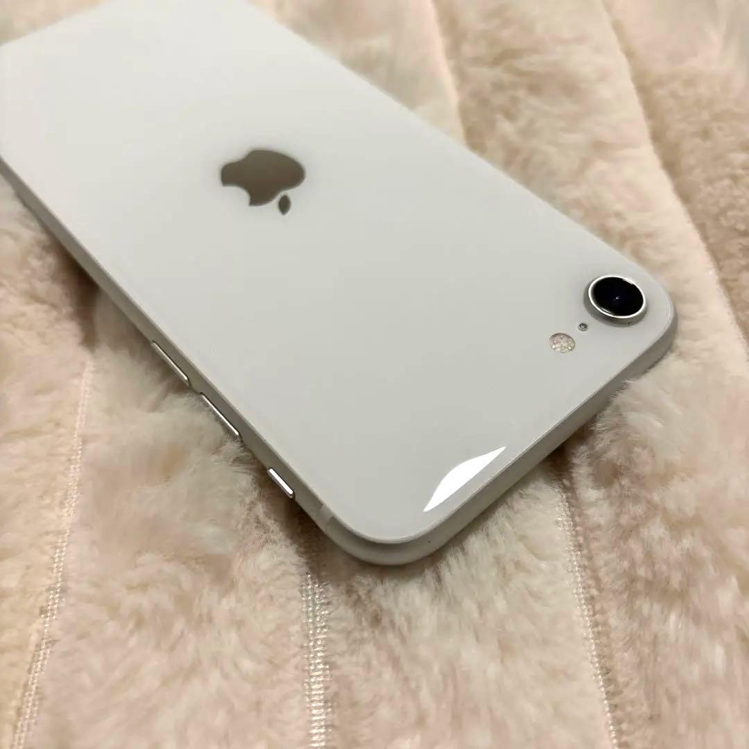 ⭐️美品⭐️Apple iPhone SE （第2世代）64GB ホワイト