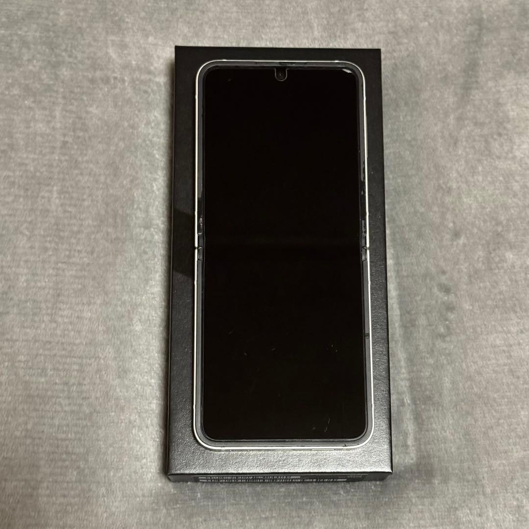 【ジャンク】Samsung Galaxy Z Flip6 256GB