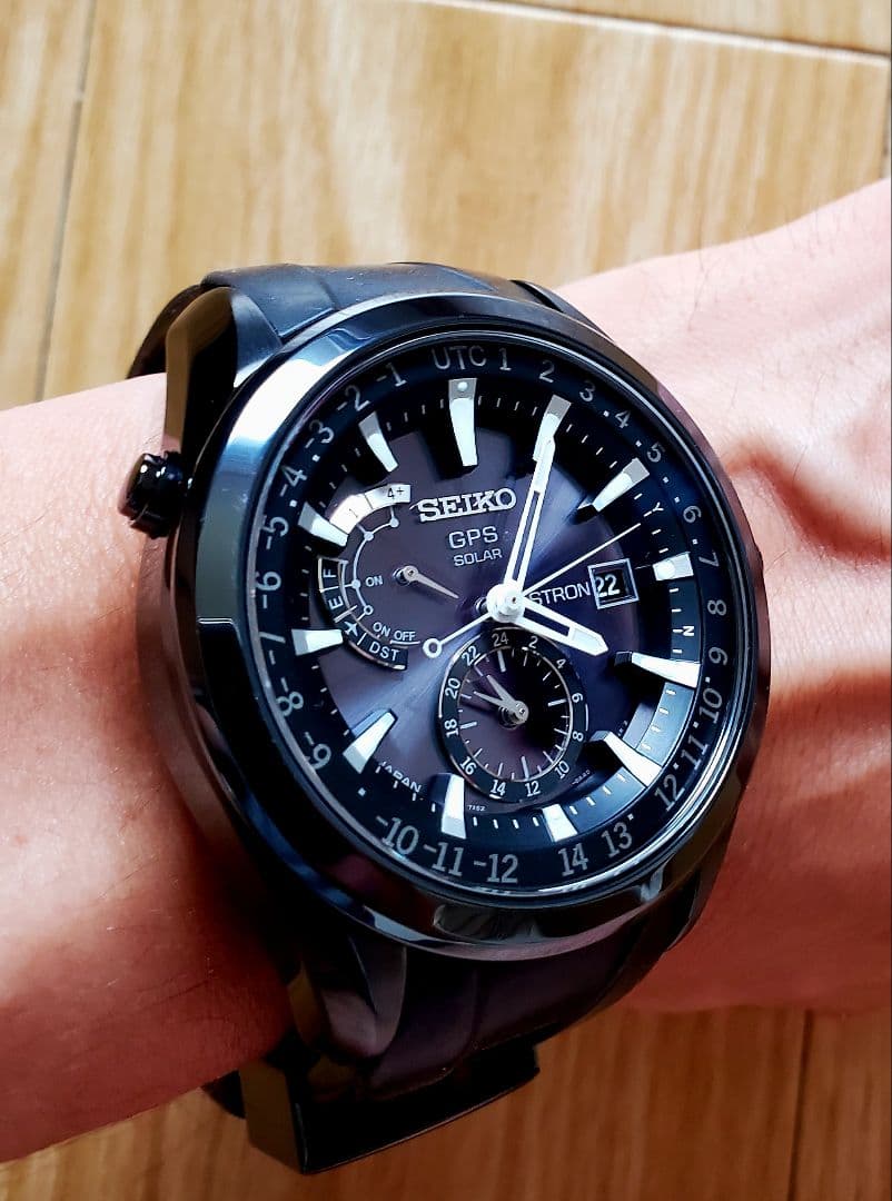 美品 SEIKO アストロン SBX011