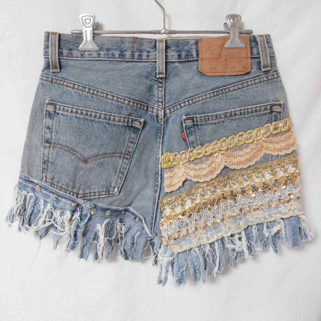 美品✨リメイクデニム LEVI’S ショートパンツ