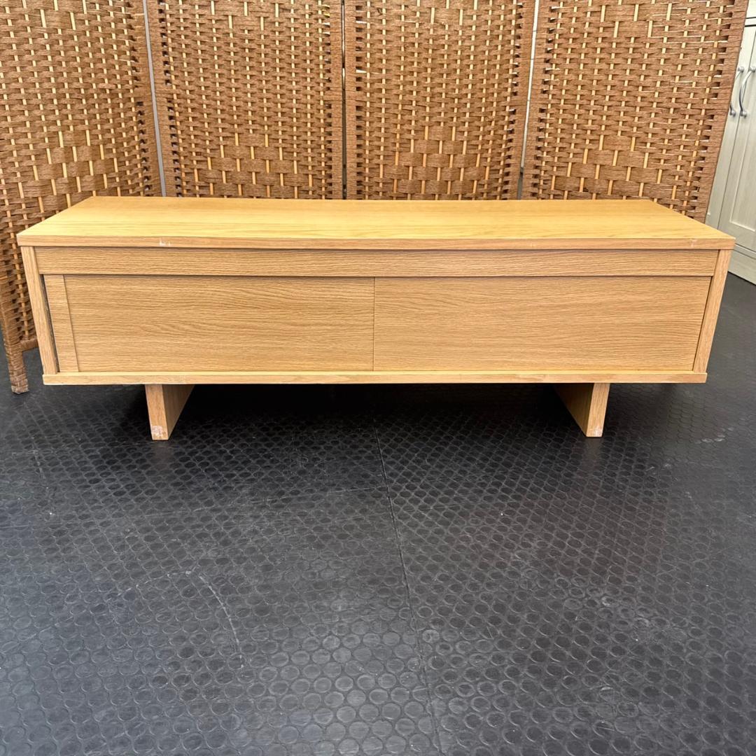 ☆☆無印良品　オーク材AVラック薄型（引戸）・幅110㎝　MUJI