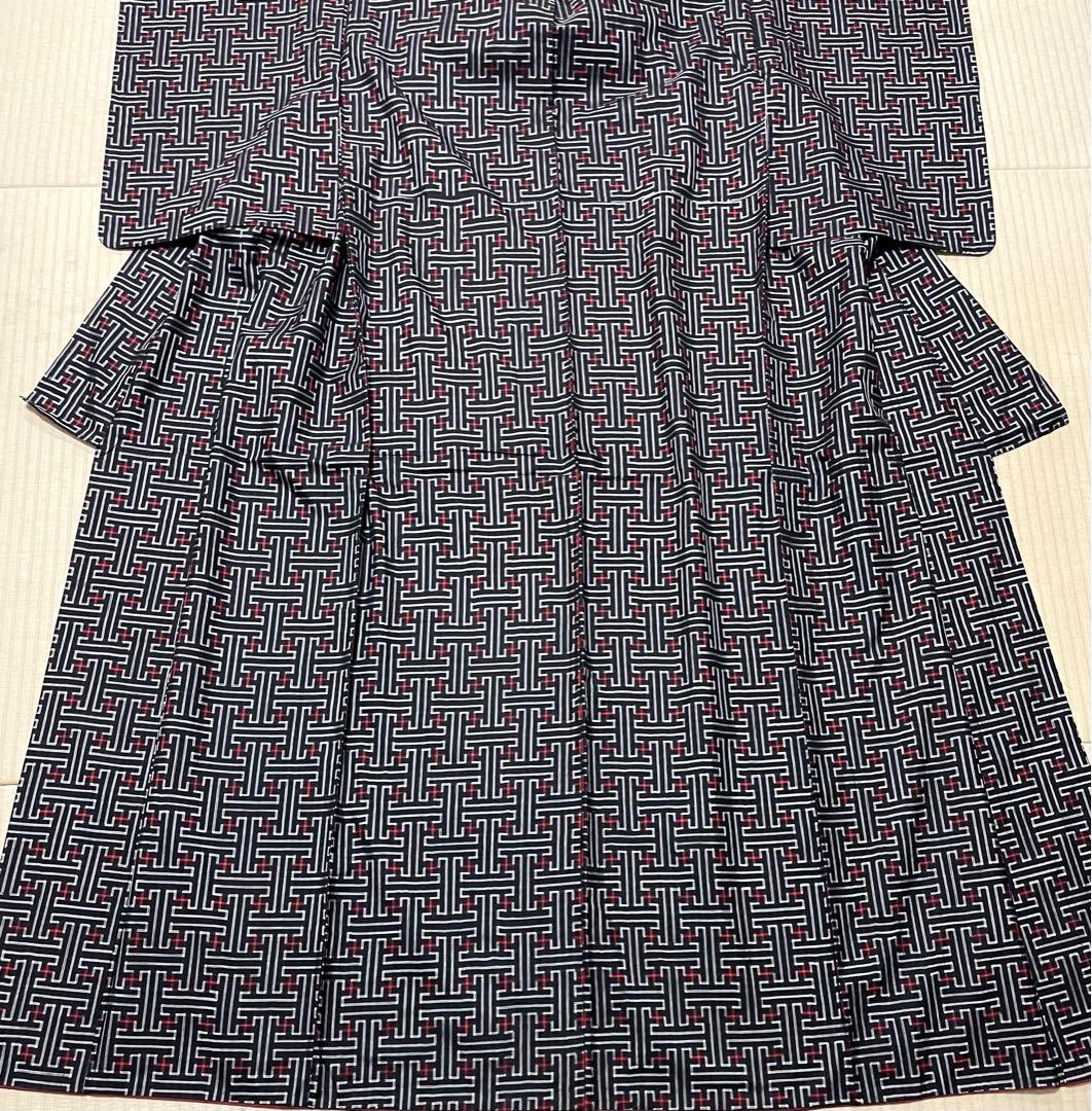 秋名バラ 本場奄美大島紬 赤 4玉 手織り 泥染