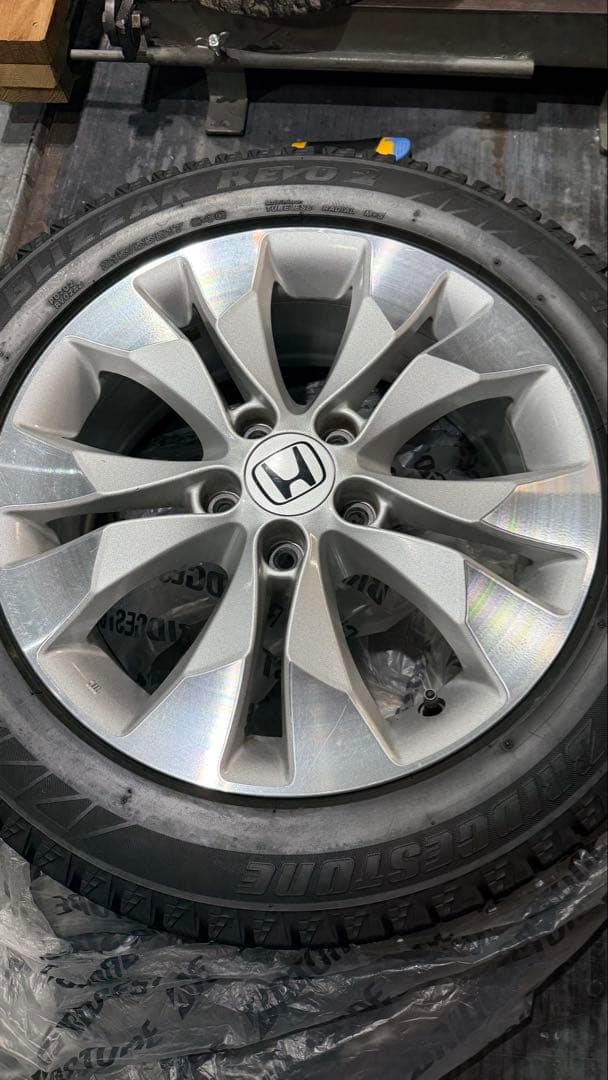 特価 オデッセイアルミスタッドレス4本セット　215/55/17ホンダ純正アルミ