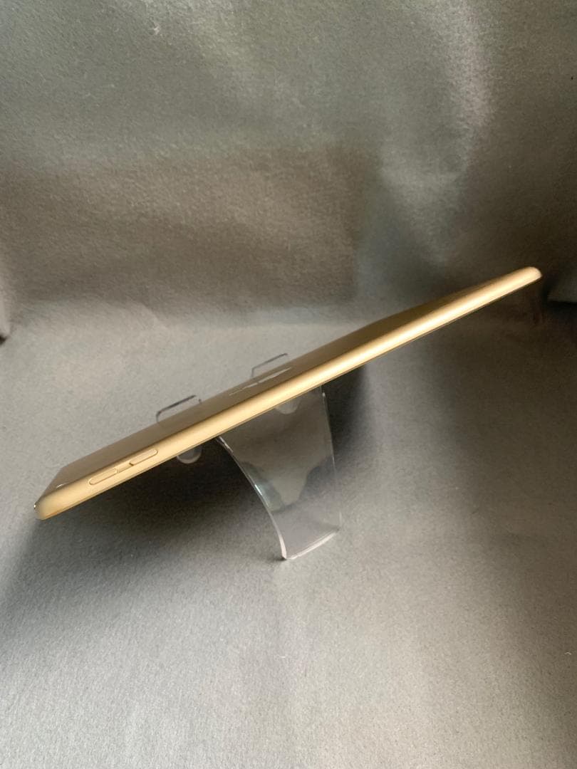 美品 国内版 iPad 第5世代 9.7インチ 128GB WiFi版 ゴールド