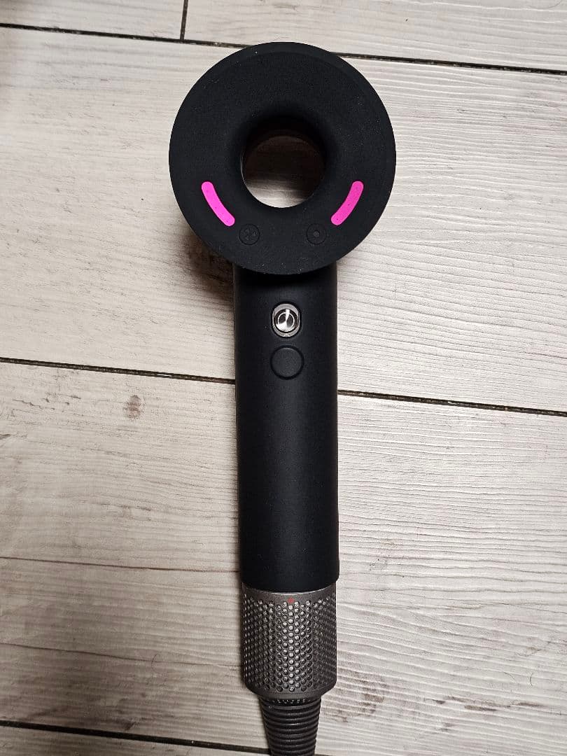 今週末限定　新品黒シリコンカバー　ダイソン　メンテナンス済　Dyson hd08