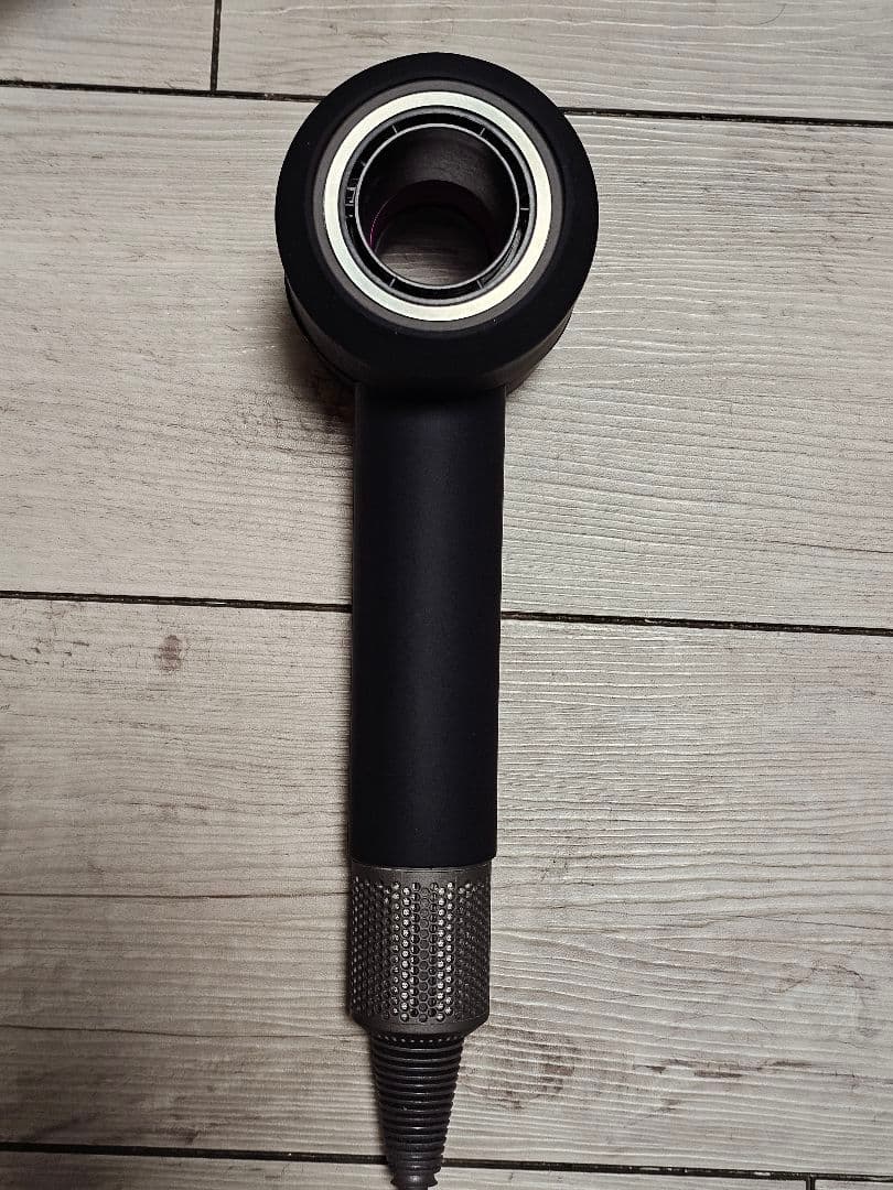 今週末限定　新品黒シリコンカバー　ダイソン　メンテナンス済　Dyson hd08