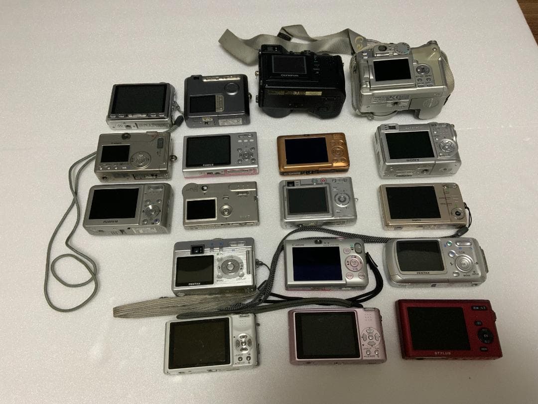 《コンデジ》Canon CASIO 他 ジャンクまとめ　18台 動作未確認