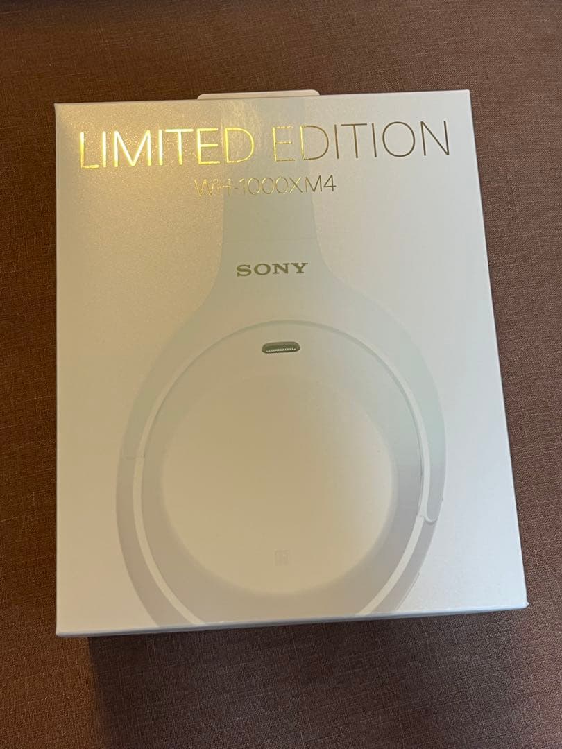 SONY WH-1000XM4 サイレントホワイト　おまけ付き