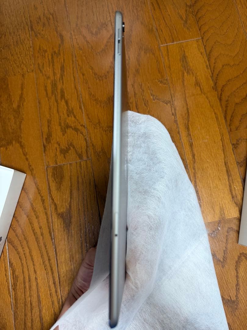 Apple iPad PRO 9.7インチMLPW2J/A Wi-Fi