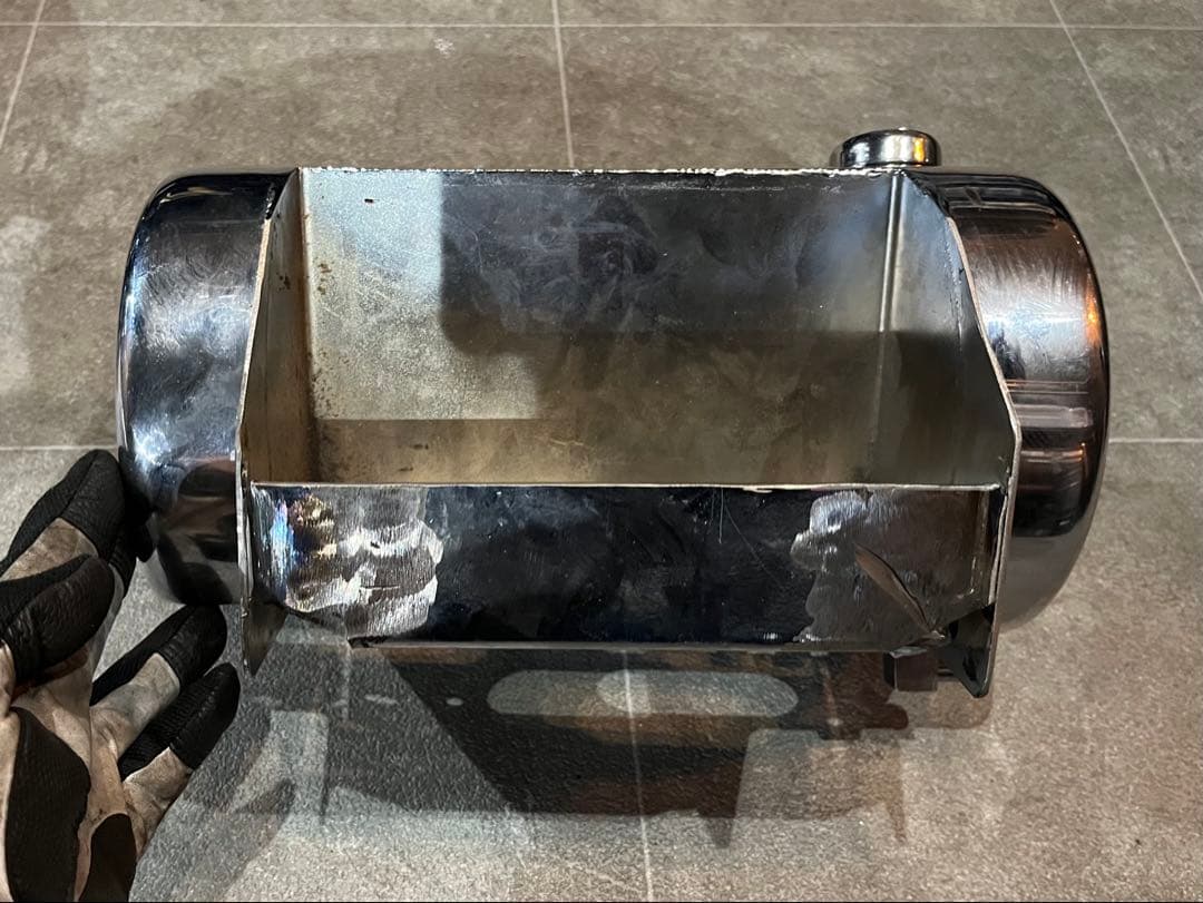 ラウンドオイルタンク　バレルタンク　ハーレー　ソフテイル　ショベル　チョッパー