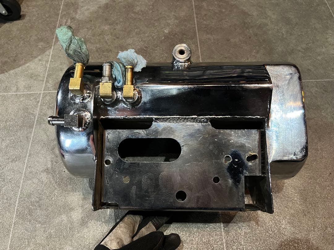 ラウンドオイルタンク　バレルタンク　ハーレー　ソフテイル　ショベル　チョッパー