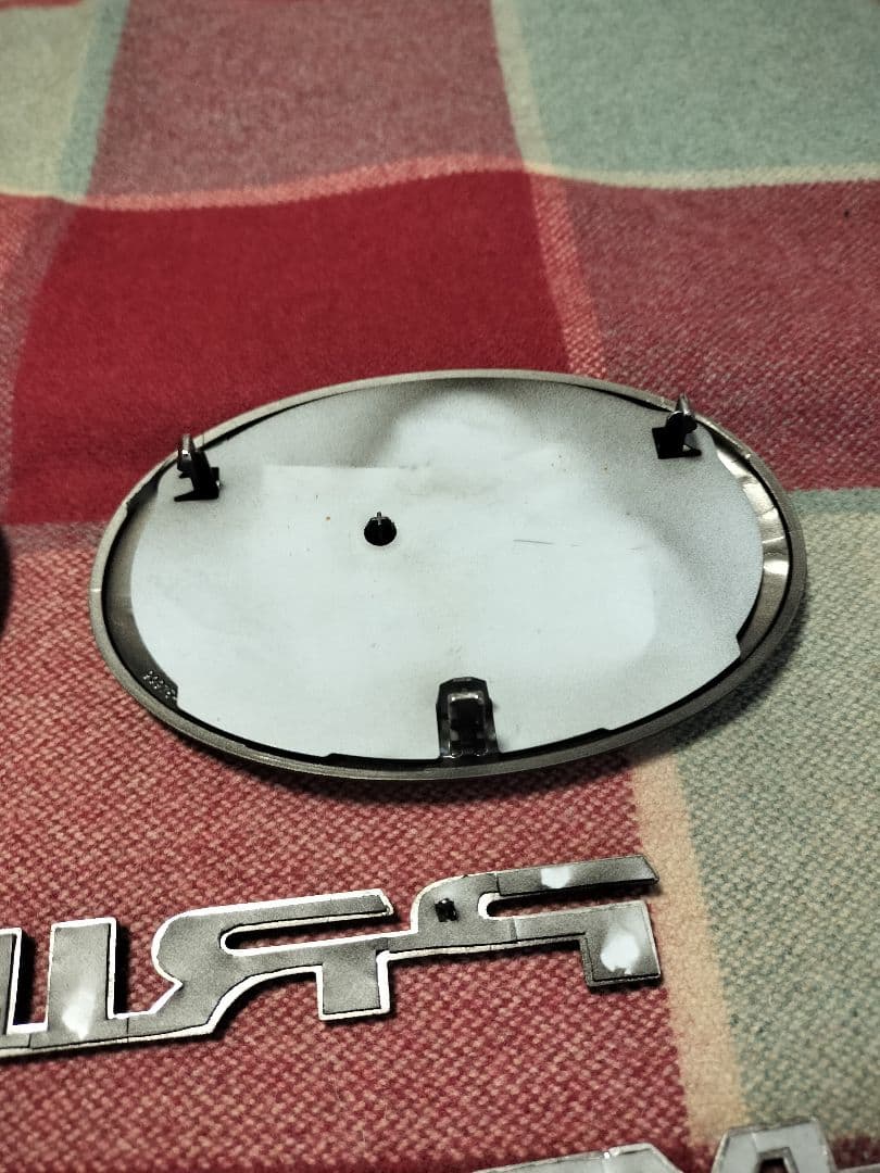 YOMIです。 トヨタエンブレム30プリウスエンブレム　6点セット