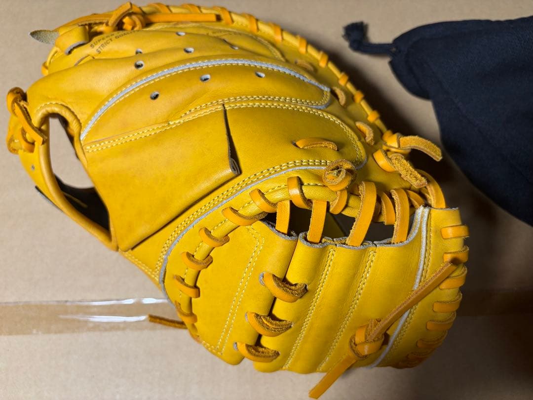 ダイヤのA 軟式用キャッチャーミット　御幸一也モデル　MIZUNO