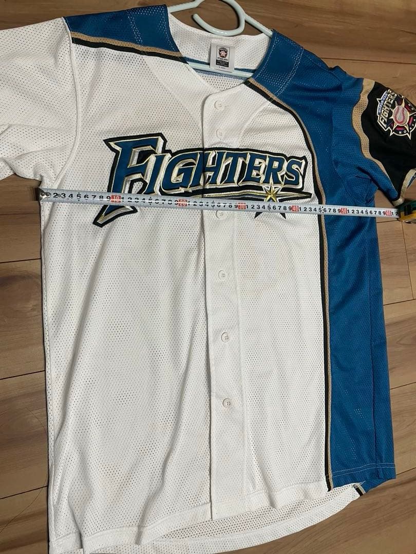 北海道日本ハムファイターズ西川遥輝ユニフォーム　NO8