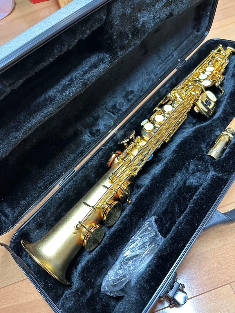 良品 ソプラノサックス サテンゴールド ケース付き