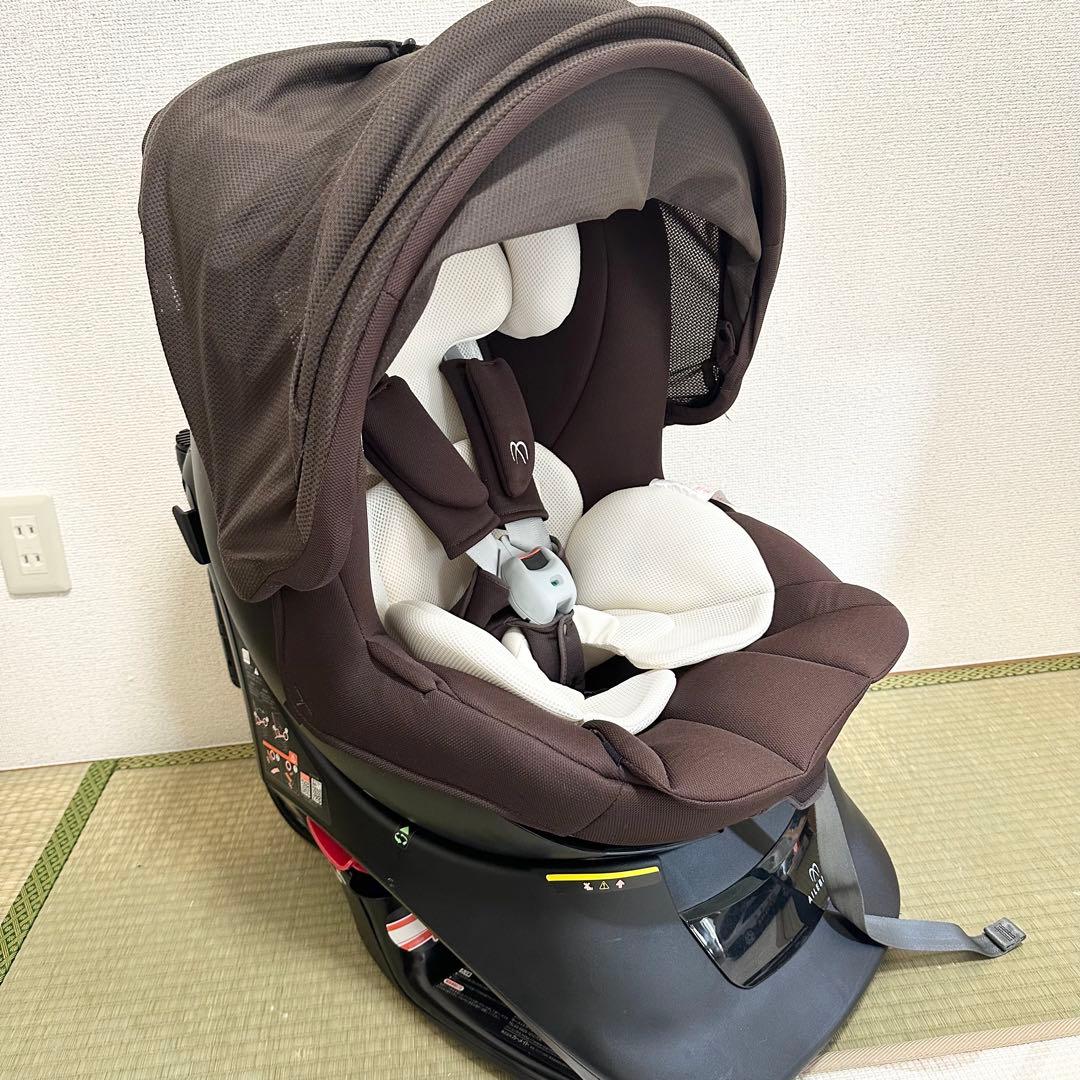 【極美品】AILEBEBE クルットNT2 プレミアム 新生児 回転式