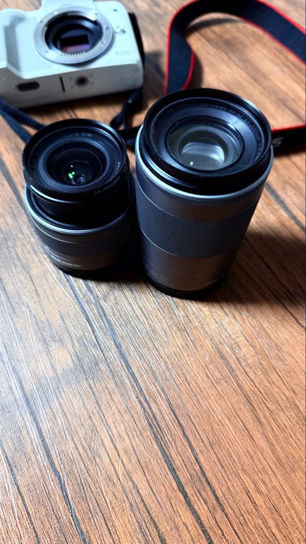 Canon EOS ミラーレス一眼カメラ レンズ2本付き