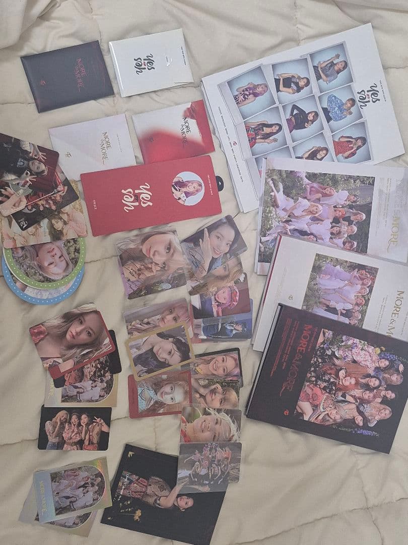 TWICE韓国版限定版フォトカード&アルバム フォトカード約50枚