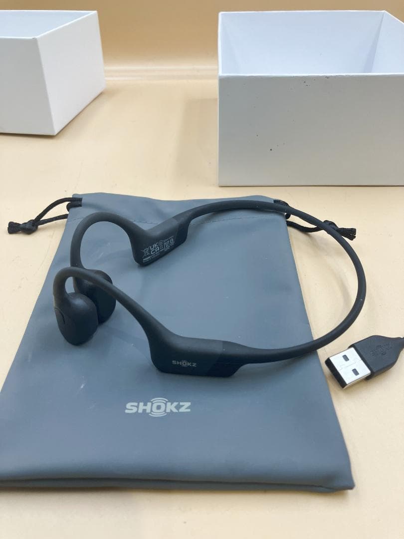 未使用に近い　SHOKZ OpenRun Mini 骨伝導イヤホン ブラック
