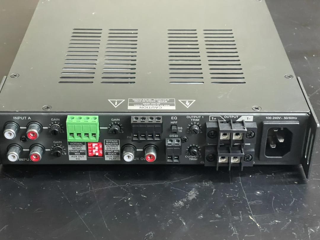 BOSE IZA 250-LZ パワーアンプ