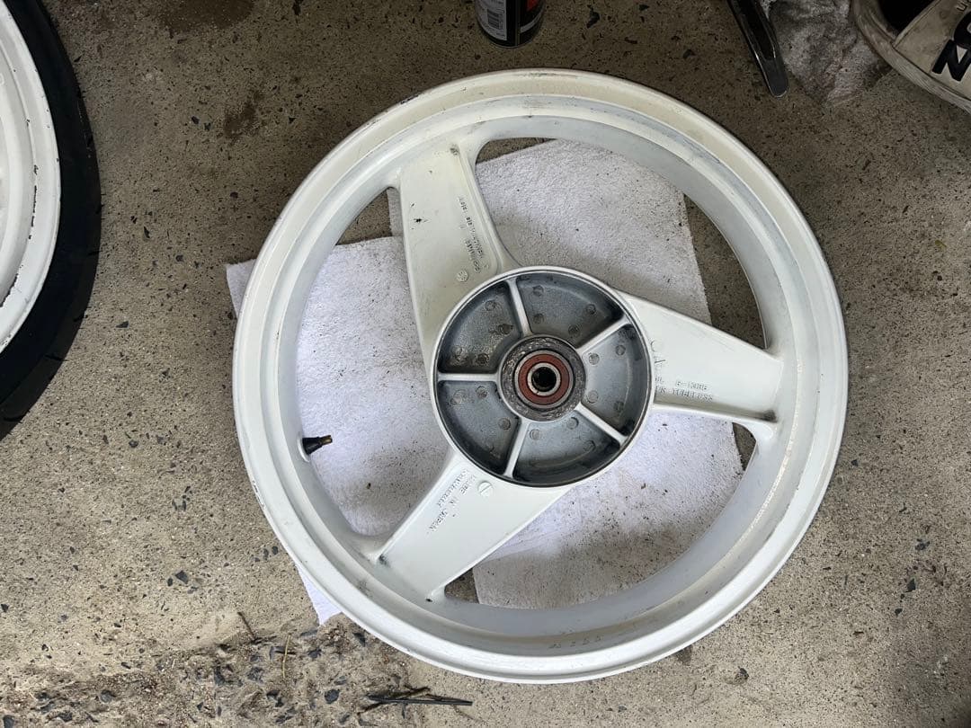 zrx400 ホイール フロントリアセット 値下げ交渉大歓迎！