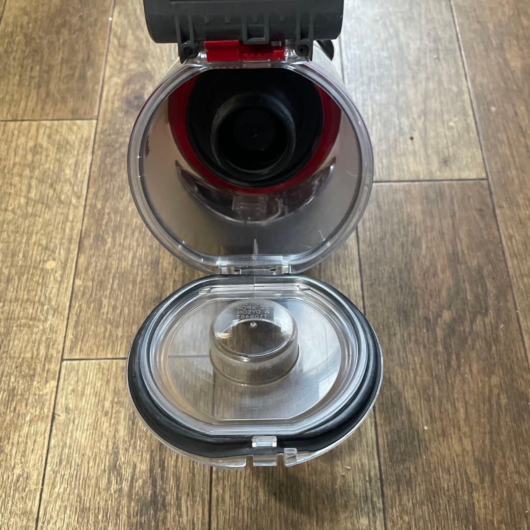 Dyson V7 fluffy コードレスクリーナー 各種アタッチメント充電器